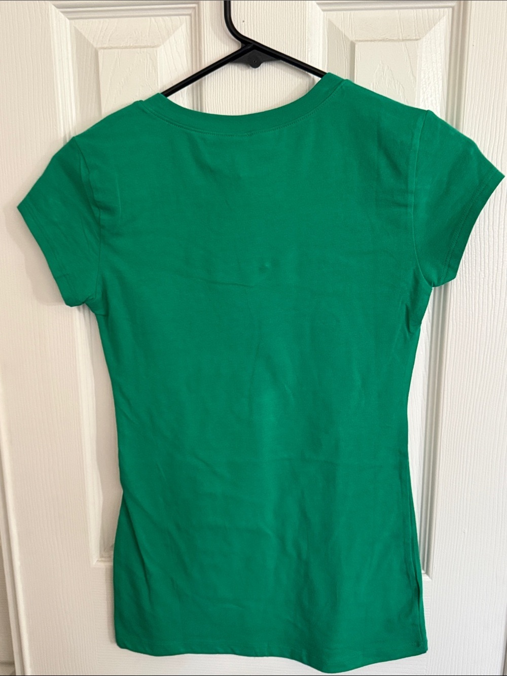 Reserved Green V-Neck Tee with Colorful Butterfly Graphic - Picture 4 of 4